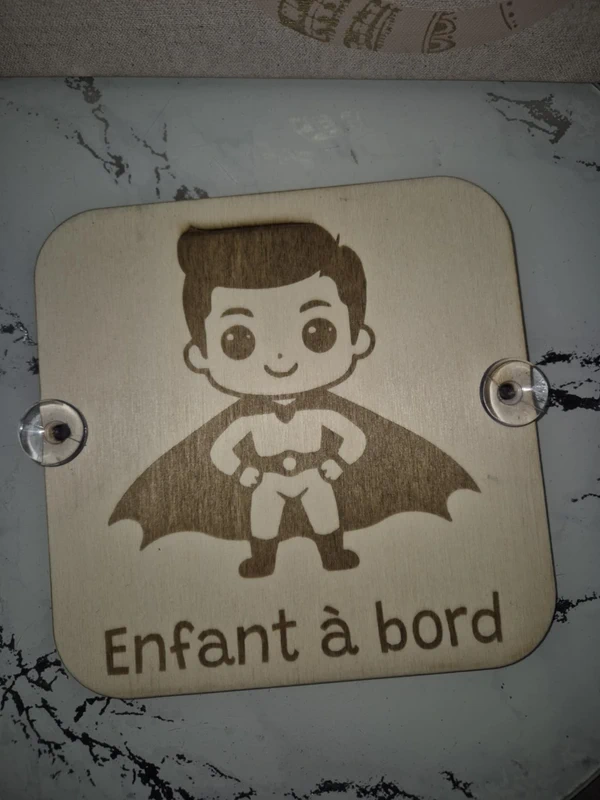 Héro enfant à bord