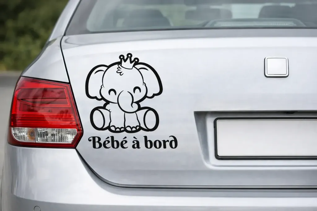 Sticker "Eléphant à bord" (noir)
