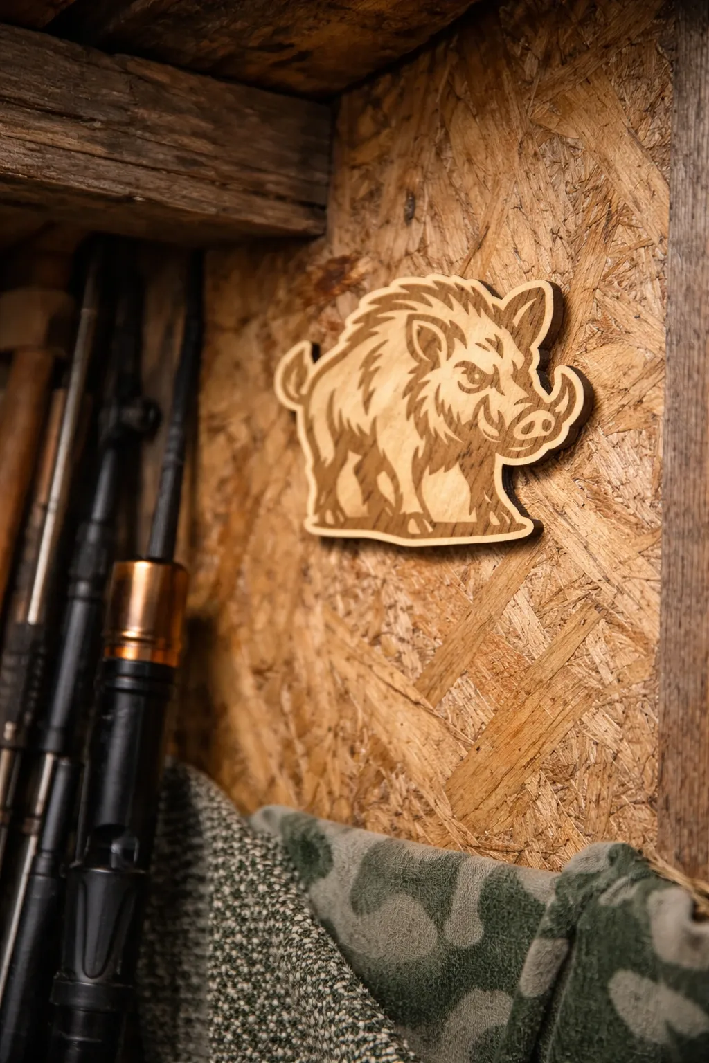 Sanglier en bois – Décoration chasseur (Avec double face)