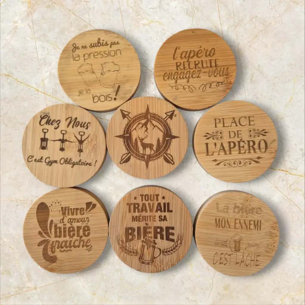 Décapsuleur en bois rond aimanté